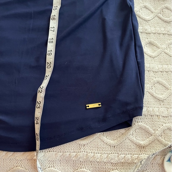 New! Jones Nee York Navy Blouse with Embellished Gold Neckline Size 2X - Picture 7 of 13